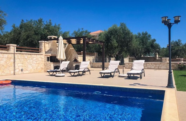 Levanda Luxury Stone Villa