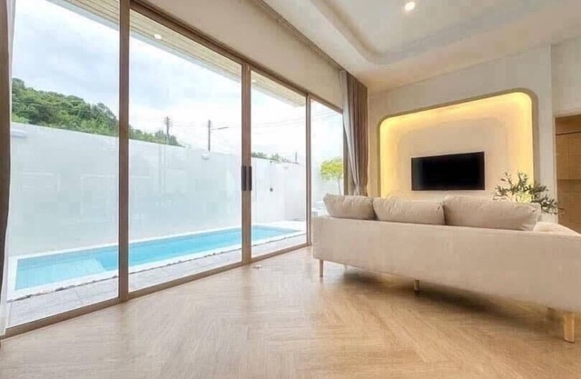 Level TWO pool villa Sriracha
