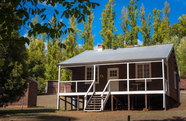Lewana Cottages