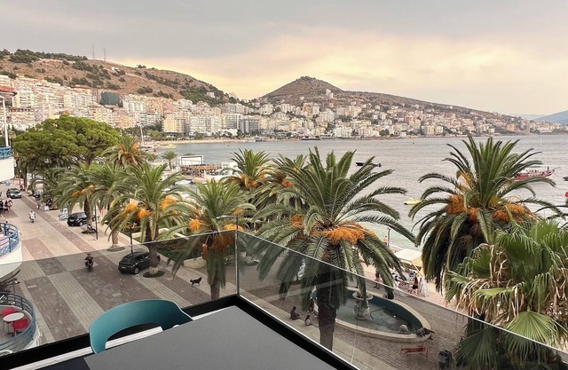 Lezet Hotel