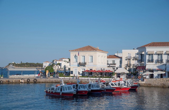 Liberty Suites Spetses
