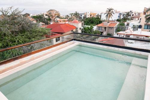 Libu Bucerias, Golden Zone 2B