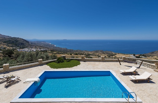 Keramos Villa con 4 habitaciones y piscina privada.