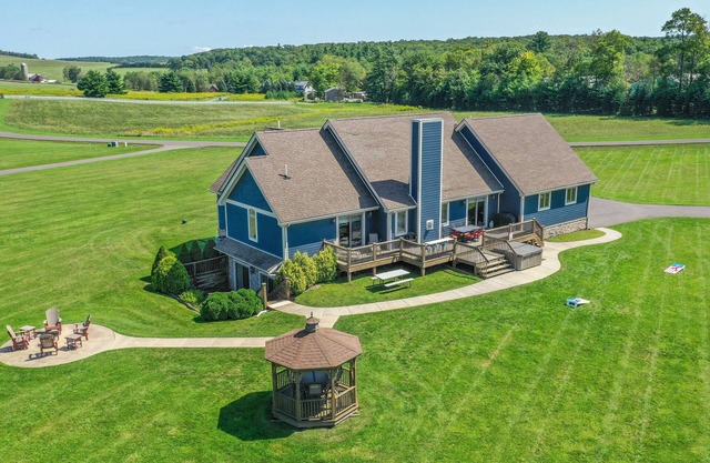 License to Chill | Lake Access + Outdoor Space