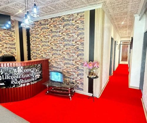 Lifegate Guest House