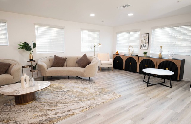 Light-Luxury LA Suite Near USC
