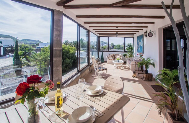 Casa luminosa y espaciosa en la región de viñedos, justo en el medio de la isla