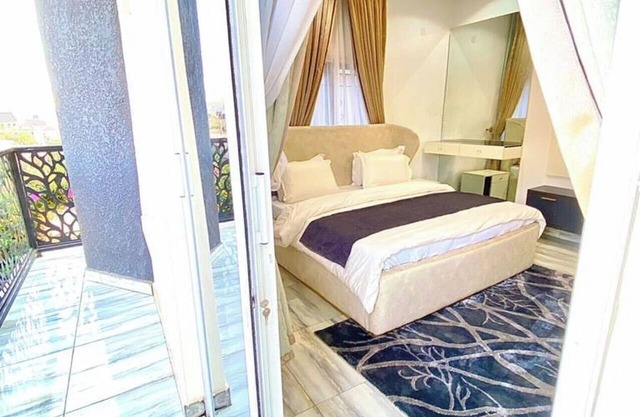Light Ville Apartment and Suites