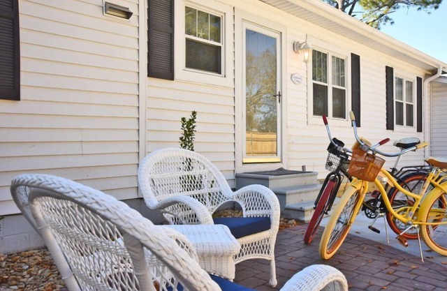 Lighthouse Cottage DOG FRIENDLY -Historic District