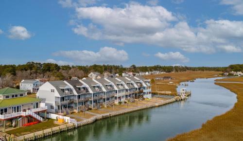Lighthouse Pointe