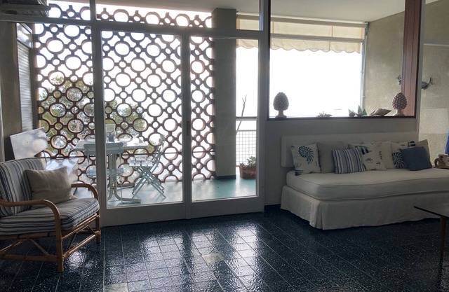 HERMOSO APARTAMENTO EN EL ACANTILADO