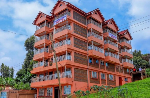 Lijam Legacy Hotel