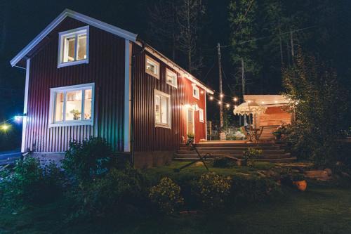 Lilla Dalbo "Adults only, Djurfritt", Ulvön Höga Kusten