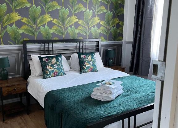 LilyRose Hotel