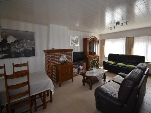 Limburg Hideaway with Garage