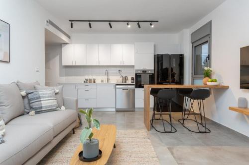 Lime Luxe Haifa - 2BR by the SEA