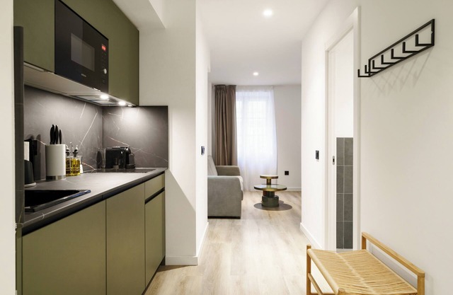 Limehome Malaga Calle Victoria