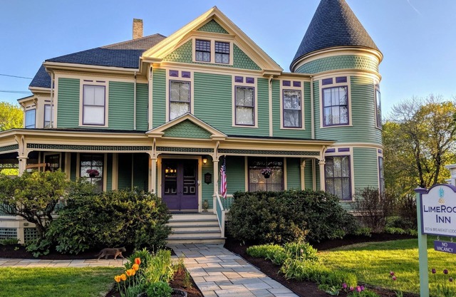 LimeRock Inn