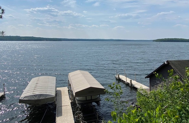 Lincolnwood Resort Cabin 1