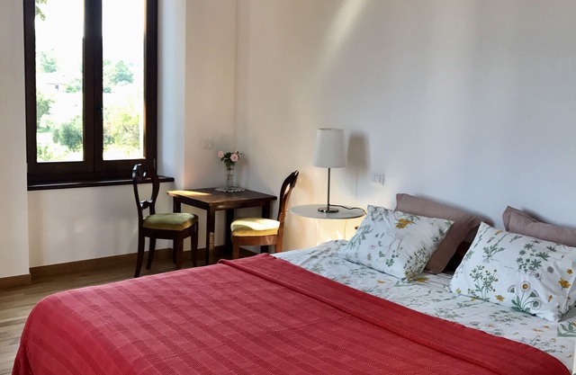 Linda apartamento, a 300 metros del mar en una casa de campo típica ideal para familias