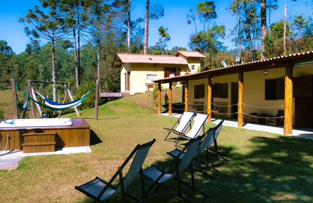 Linda Casa de campo c lazer próx Camp.do Jordão/SP