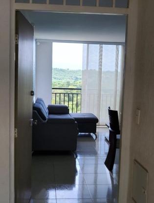 LINDO APARTAMENTO AMOBLADO.