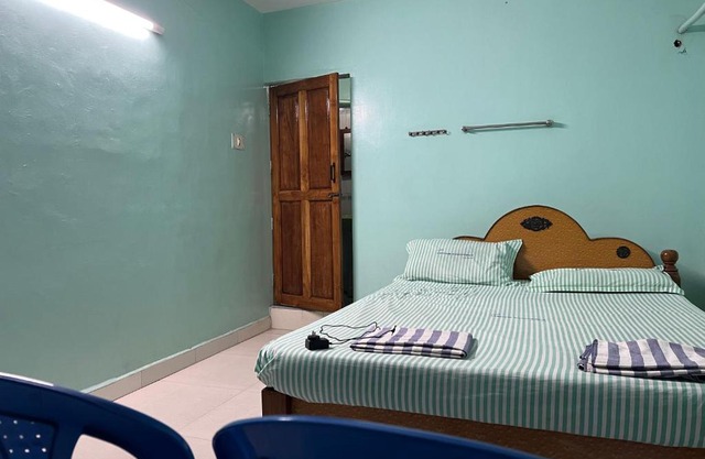 Lingam apartment