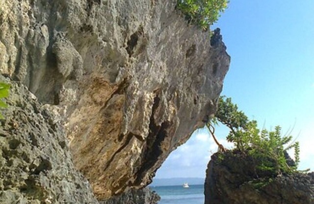 Lingganay Boracay Hotel Resort