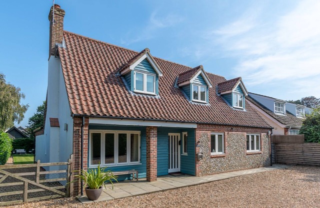 Linksway is situated on the prestigious beach road in Brancaster