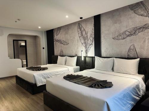 LION 17 Hotel