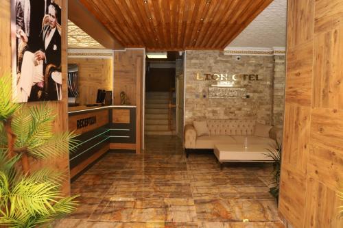 Lion Hotel