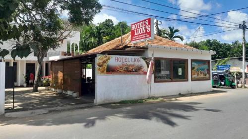 Lion's Hotel