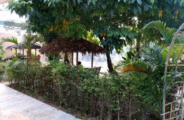 Lipe Village Resort