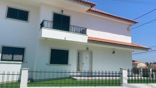Lisbon Coastal Retreat