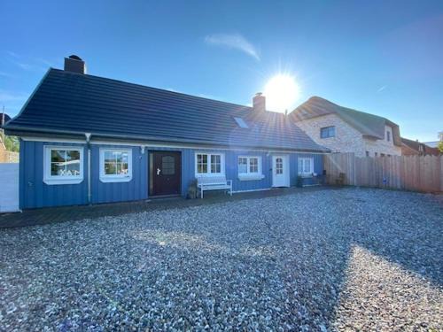 Little Blue Cottage #9