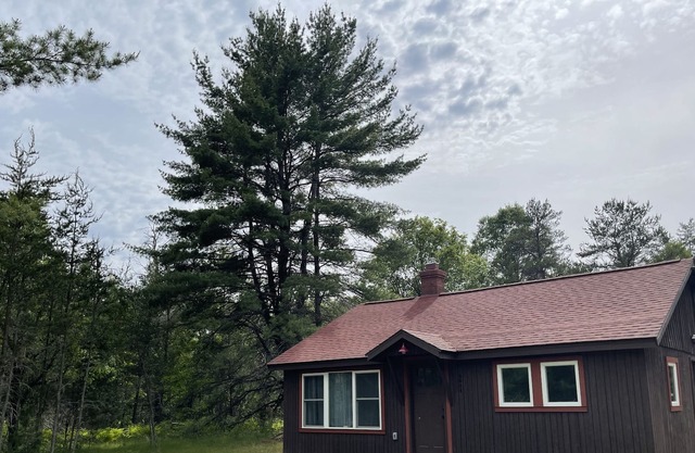 Little Cabin on the Corner