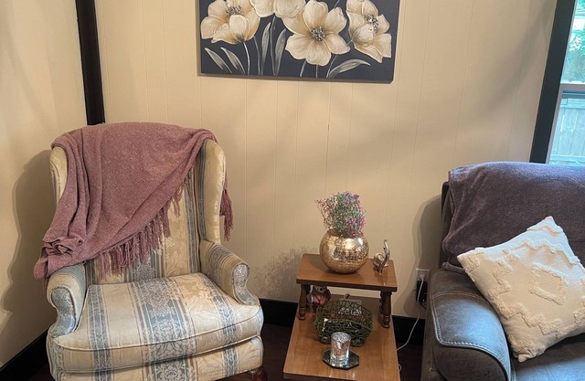 Little Cottage In The Suburbs