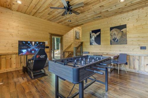 Little Creek Cabin - Game Room with Media Space, Outdoor TV Lounge, Hot Tub + Firepit