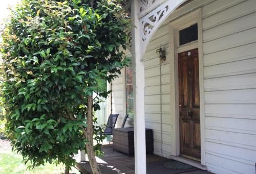 Little Gem City Cottage