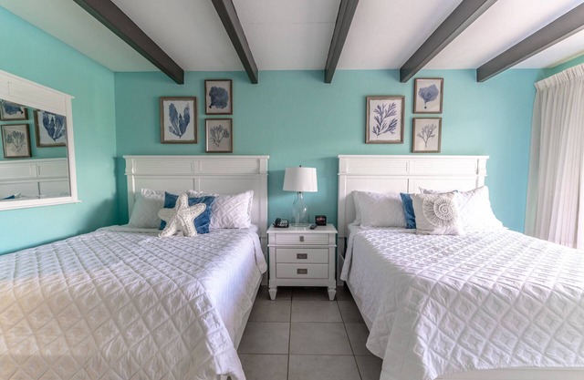 Beautiful Water Views| Pet-Friendly| Near Pools| Marina & Restaurants In Little Harbor| Ruskin