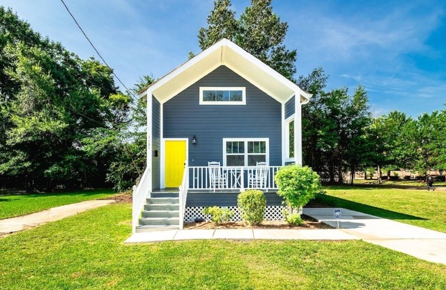 Little Jxn Gem - 5 Mins to Downtown, Walk to JSU