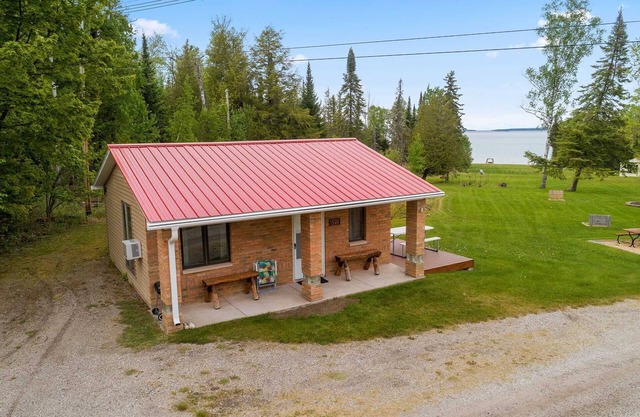 Adorable cabaña en el lago Huron