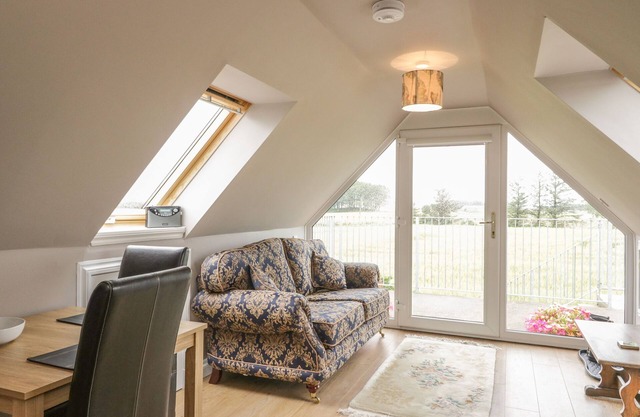 Little Lochlair, FORFAR