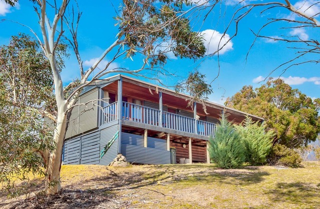 Little Lodge cosy 3 bedroom house