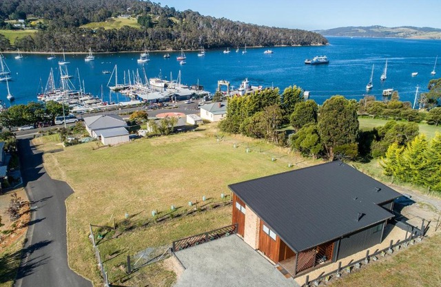 Little Oyster Bayview