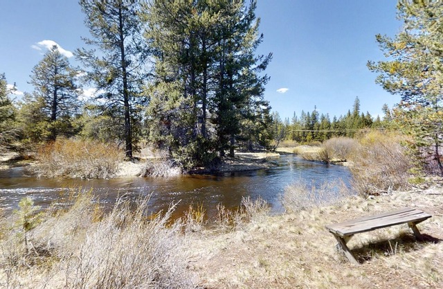 Little Pine Cabin at Big Pine Retreat with Firepit