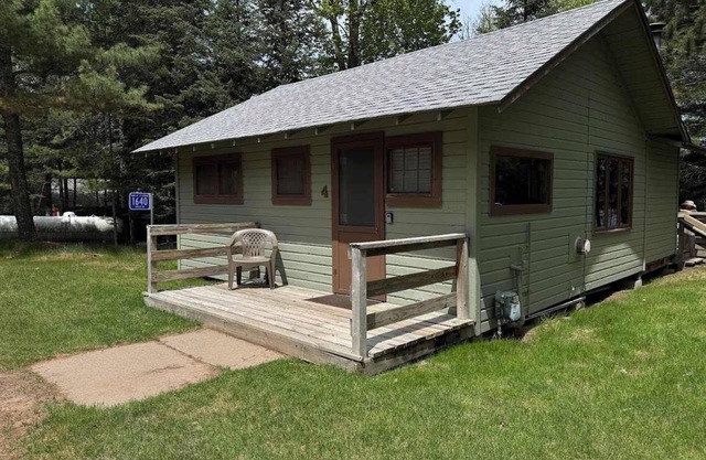 Little Pine Cabin Sum