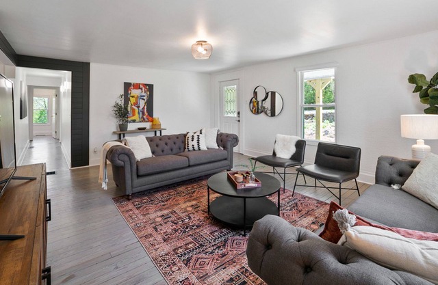 LIV Biltmore: 3BD/2BA | Asheville