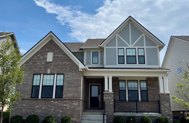 LIV Golf: 5 Bedroom 4.5 bath Chatham Hills home 5 minute walk to clubhouse