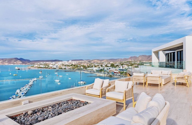 Live Aqua Private Residences La Paz